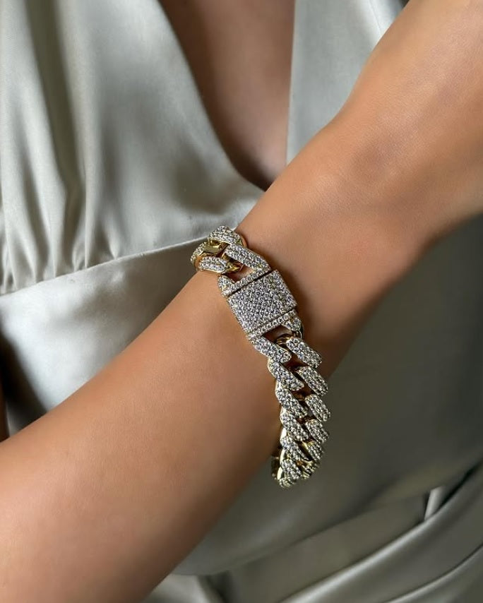 Bold Diamond Cuban Link Bracelet – Icy Statement Jewelry